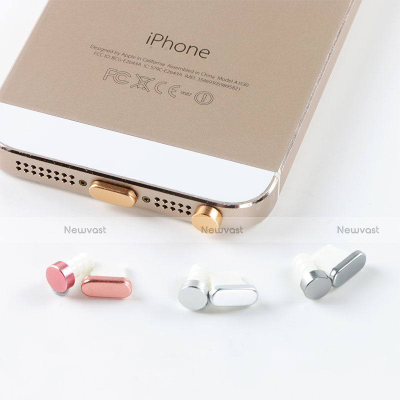 Anti Dust Cap Lightning Jack Plug Cover Protector Plugy Stopper Universal J05 for Apple iPad Mini 2 Silver