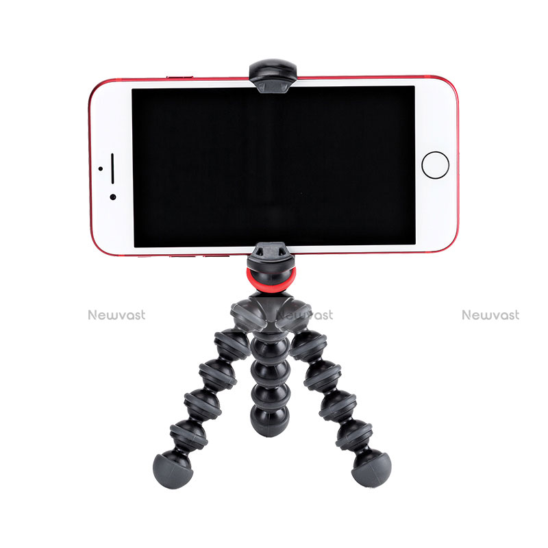 Extendable Folding Handheld Selfie Stick Tripod Bluetooth Remote Shutter Universal T04 Black