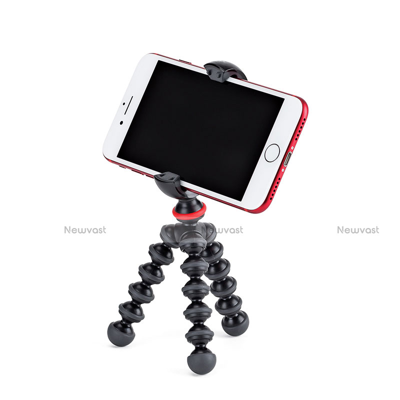Extendable Folding Handheld Selfie Stick Tripod Bluetooth Remote Shutter Universal T04 Black