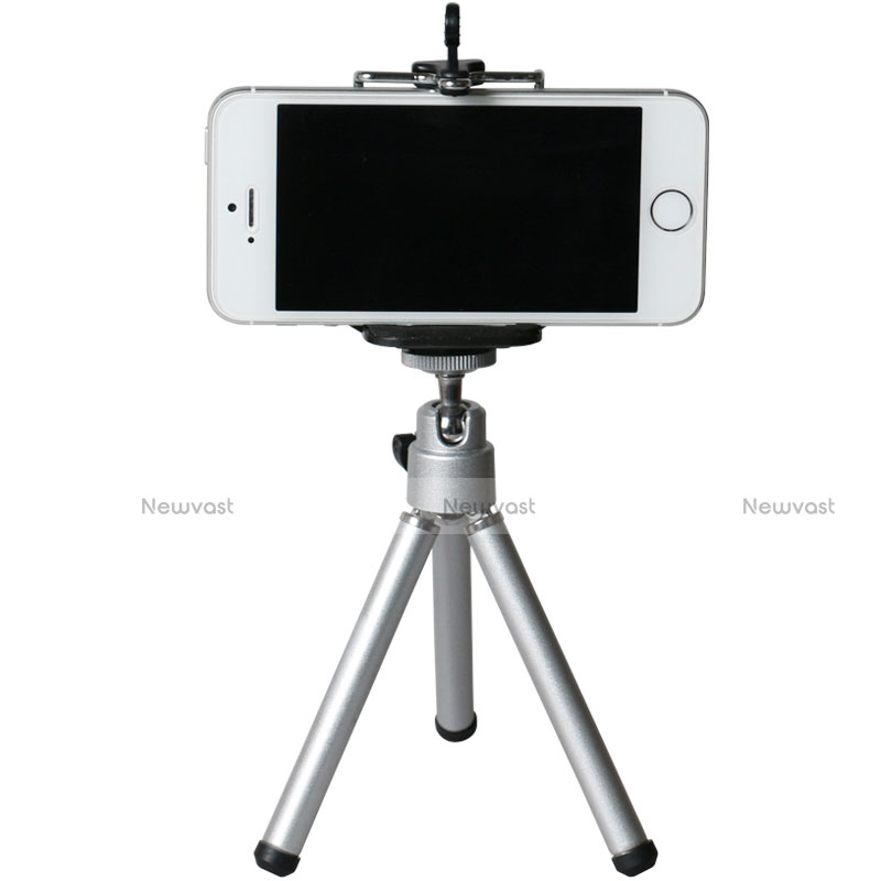 Extendable Folding Handheld Selfie Stick Tripod Bluetooth Remote Shutter Universal T18