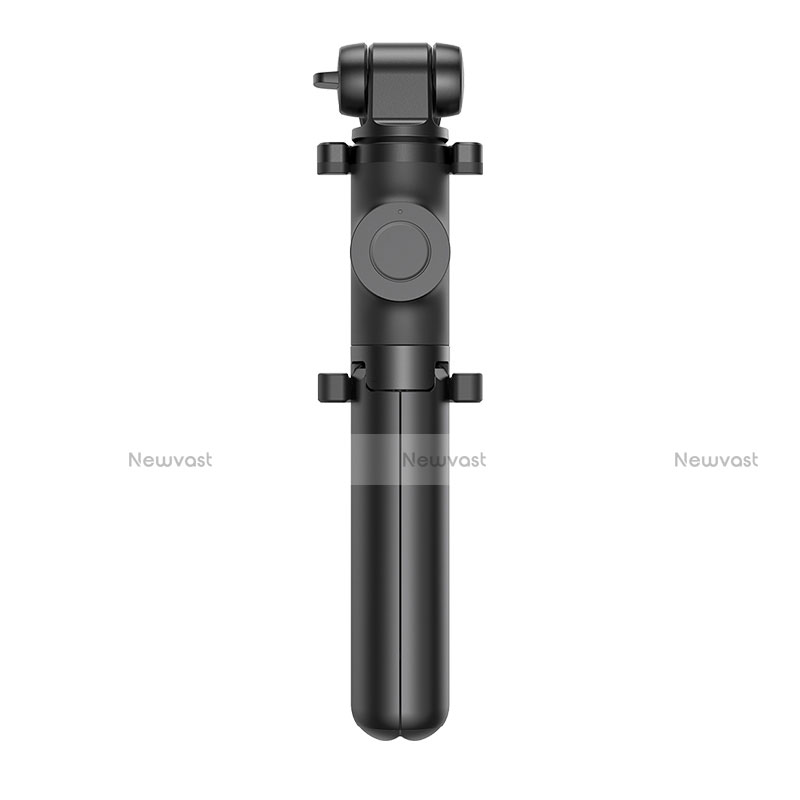 Extendable Folding Handheld Selfie Stick Tripod Bluetooth Remote Shutter Universal T32