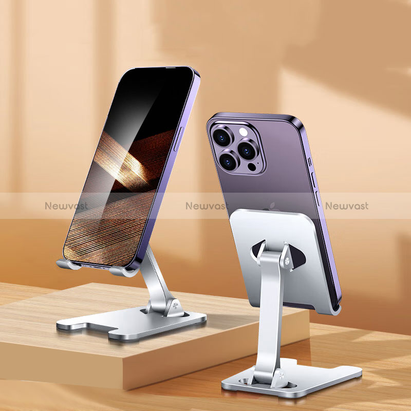 Flexible Tablet Stand Mount Holder Universal D01 for Apple iPad Pro 12.9 (2018) Silver