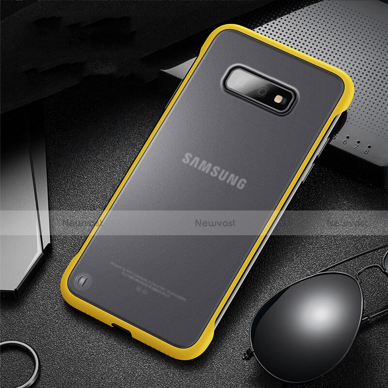 Silicone Matte Finish and Plastic Back Cover Case R01 for Samsung Galaxy S10e Yellow