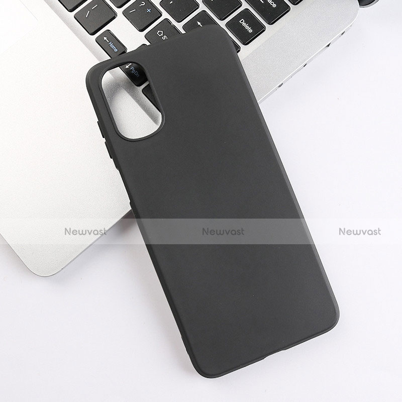 Ultra-thin Silicone Gel Soft Case for Motorola Moto G82 5G Black