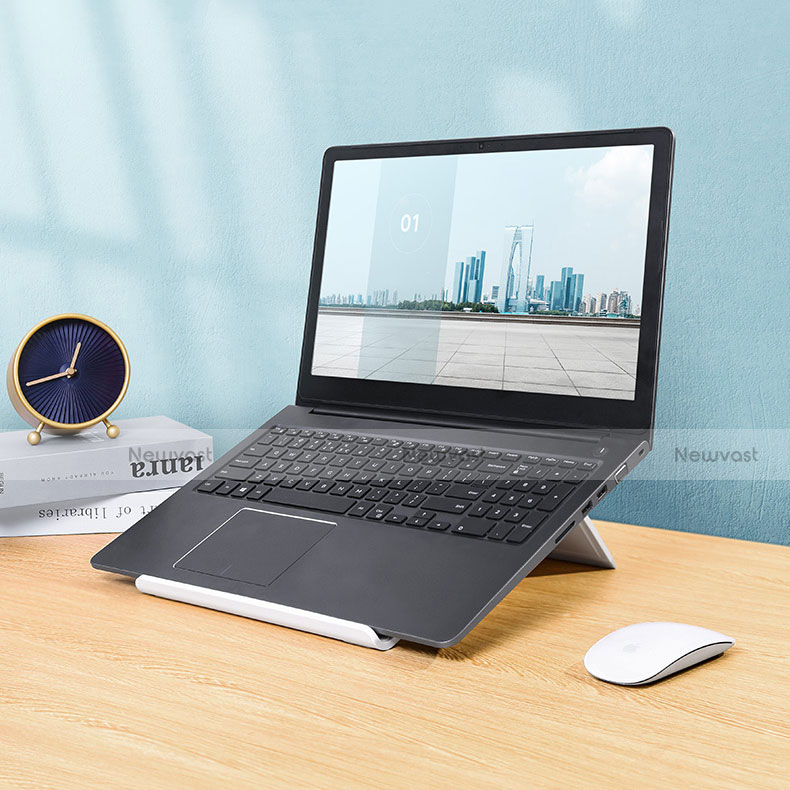 Universal Laptop Stand Notebook Holder K11 for Samsung Galaxy Book Flex 13.3 NP930QCG Silver